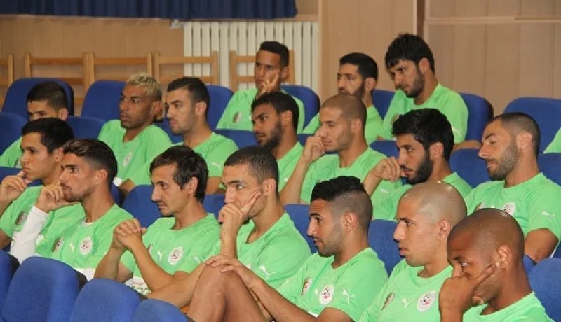 جوركيف يطالب منتخب الجزائر بمزيد من الطموح