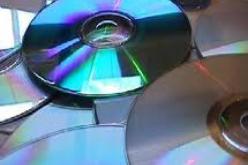 حجز 1550 مصنف فني مقلد بالمدية وإيقاف ثلاثة أشخاص مشتبه فيهم