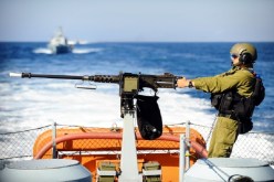 الاحتلال الصهيوني يعتقل صيادين فلسطينيين شمال غزة