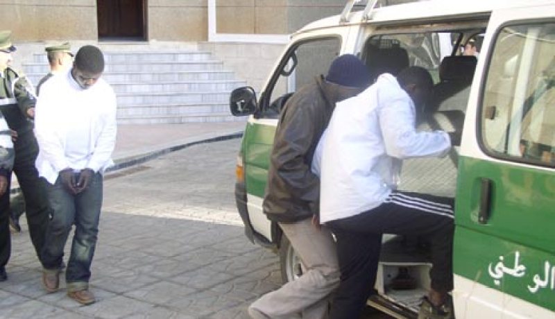تفكيك شبكة لإفريقيين تختص في النصب وتزوير الأوراق النقدية في تلمسان