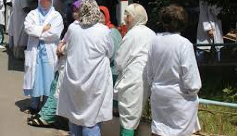 نقباء الصحة يلوحون إلى اللجوء للاحتجاجات في حال عدم تسوية مطالبهم