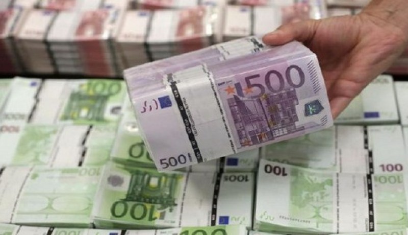 حجز كميات ضخمة من الأورو بقيمة 13 مليار على متن سيارة في تبسة
