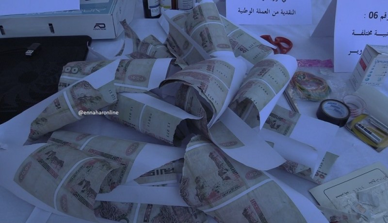 ماليان ومغربي “يدرحوا” العملة الجزائرية