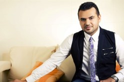 سامو زين يحتفل بنجاح قصة حب رفقة فريق عمل الأغنية