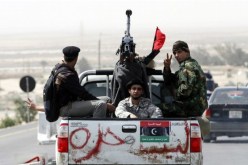 الثوار يعدون بتنظيم “انتخابات حرة ونزيهة” في ليبيا