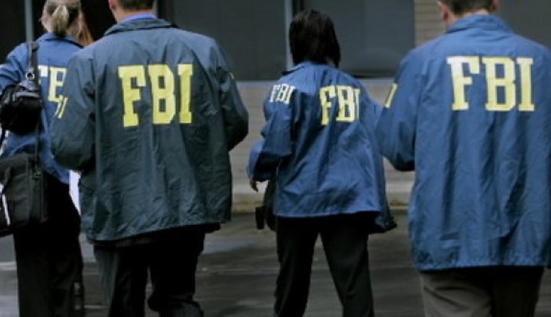 عميل FBI يقتل الرهينة عوض الخاطف