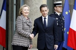 بدء قمة باريس بين دول غربية وعربية حول ليبيا