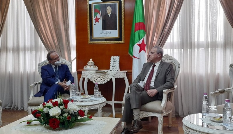 تكثيف التبادل وتوسيعه بين الجامعات الجزائرية والإيطالية