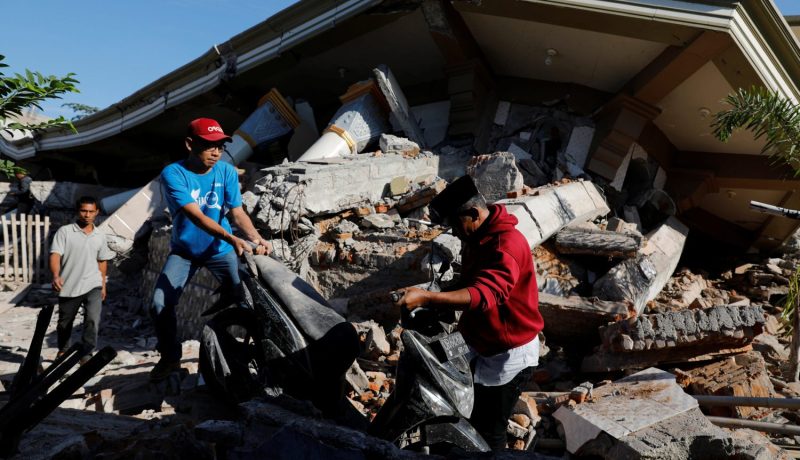 إرتفاع ضحايا زلزال إندونيسيا إلى أزيد من 380 قتيلا