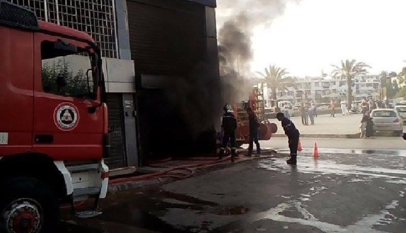 الشرطة العلمية تباشر تحرياتها في أسباب حريق محل الأدوات الكهرومنزلية بسعيد حمدين