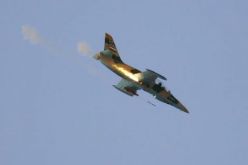 طائرات الجيش السوري تشن غارات جوية على حلب