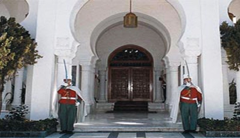 الرئيس‮ ‬ينهي‮ ‬مهام‮ ‬مازوني