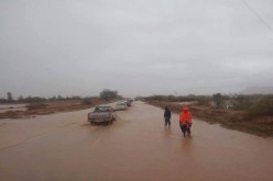 الأمطار تشل حركة المرور والدراسة بعديد الولايات