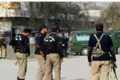 اعتقال 42 شخصا خلال حملة أمنية في مدينة بيشاور الباكستانية