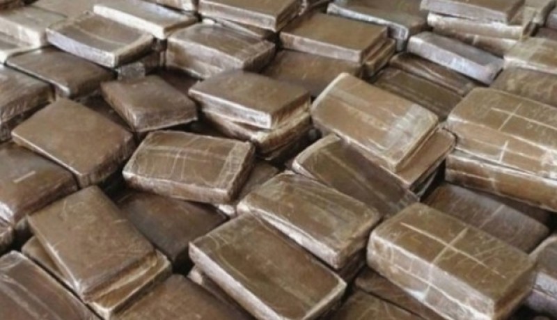 وهران .. العثور على طرود تحتوي على 32 كلغ من الكيف