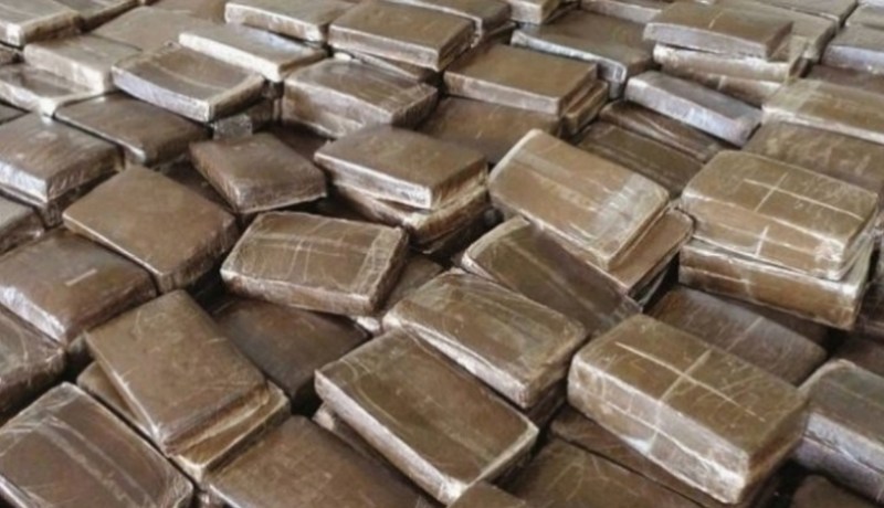 توقيف تاجر مخدرات وحجز 11 كلغ زطلة بغليزان وتلمسان
