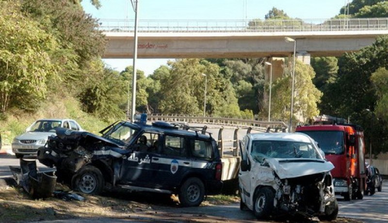 جرحى في حادث مرور على الطريق بين بئر مراد رايس و المعدومين