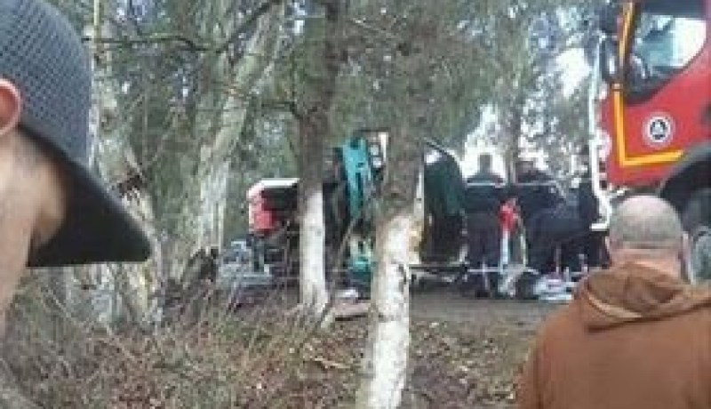 قسنطينة : 10 جرحى في إنحراف وإنقلاب حافلة لنقل المسافرين