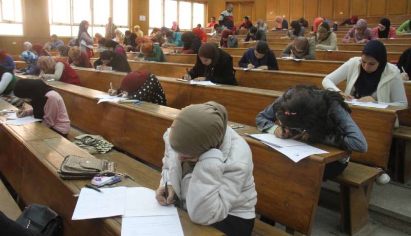 معدلات 71 % من حائزي البكالوريا لم تتعدى 12