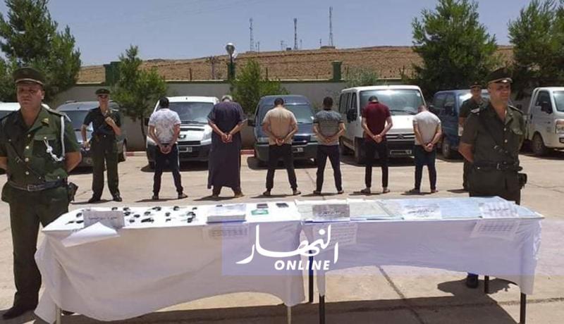 الإطاحة بشبكة وطنية مختصة في تزوير وثائق السيارات بالأغواط