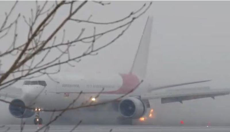 اشتعال محرك طائرة تابعة لـAIR Algérie سابقا بمطار مونتريال