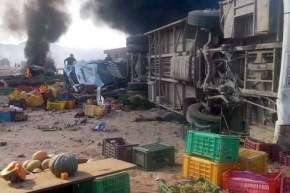 بالفيديو… حادث إصطدام شاحنة بحافلة في تونس