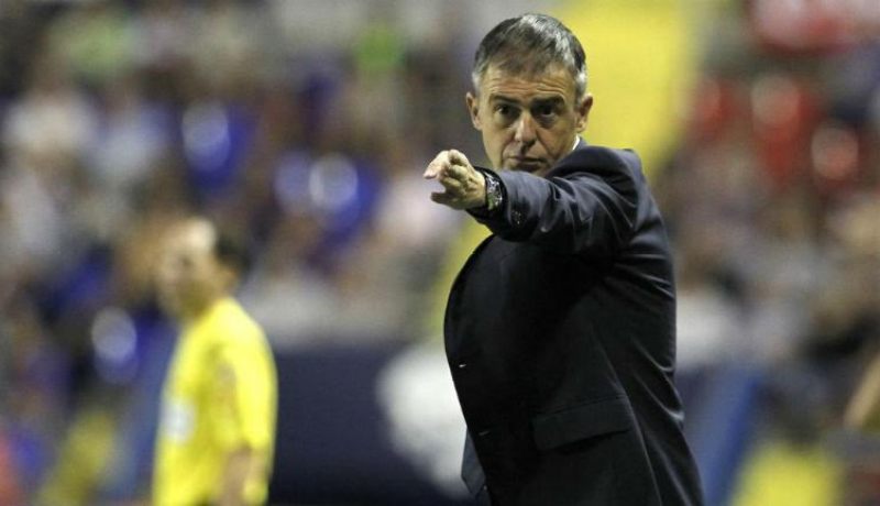 ألكاراز.. وجدت صعوبات في أيامي الأولى بالجزائر والتأهل إلى المونديال معقد