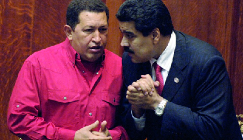 شافيز مازال يخضع للعلاج بعد إصابته بالتهاب في الجهاز التنفسي