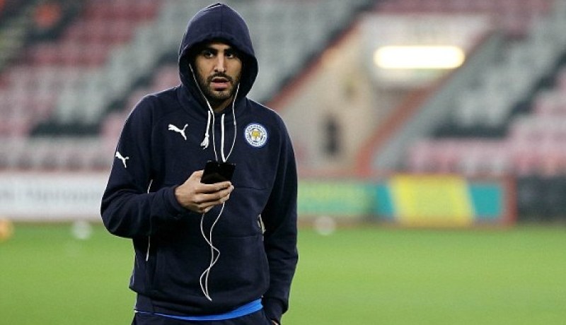 بالفيديو.. محرز: “آخذ هاتفي معي في كل مكان..”