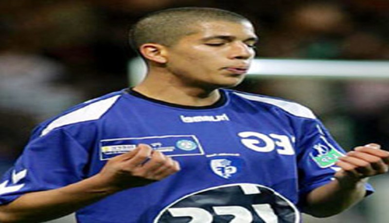 فيغولي يلقى الثناء رغم سقوطه بخماسية مع “فالنسيا” في “الكامب نو”