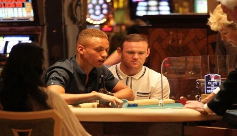 روني يخسر نصف مليون جنيه إسترليني في ليلة واحدة