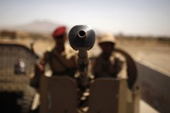 مسلحون مجهولون يختطفون مسؤولا حكوميا شرق صنعاء