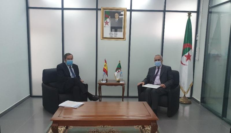 وزير الرقمنة والإحصائيات يستقبل سفير اسبانيا بالجزائر