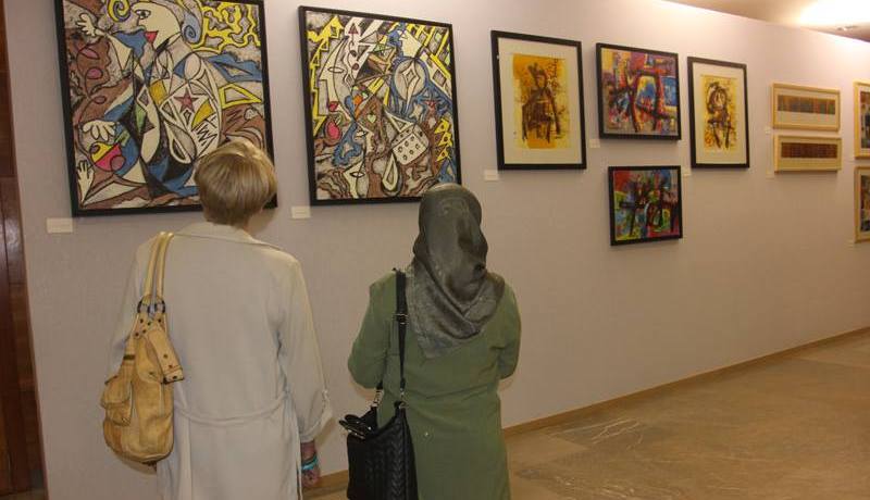 معرض “أوكتوبلاستي” للفن التشكيلي بالعاصمة