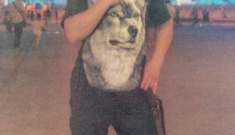 وفاة عامل صينى يصنع هواتف APPLE بعد عمله 12 ساعة يوميا