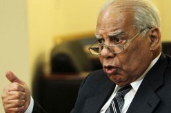 الببلاوى يؤكد ان مصر تواجه صعوبات سياسية وأمنية والهزيمة تبدأ من الداخل