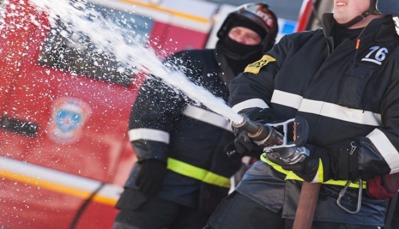 إصابة 31 شخصا بعد حريق بمبنى سكني في روسيا