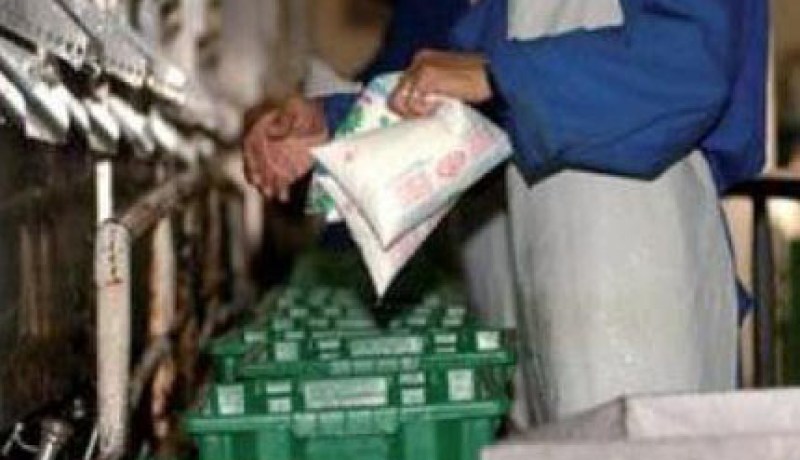 ندرة الحليب المسجلة في السوق تخرج عن نطاق مركب الحليب للجزائر
