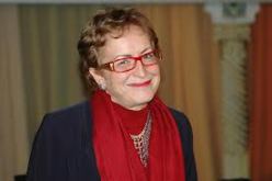 وزيرة الثقافة تؤكد ضرورة احتفاظ كل طرف ممول بحقه في ملكية الفيلم