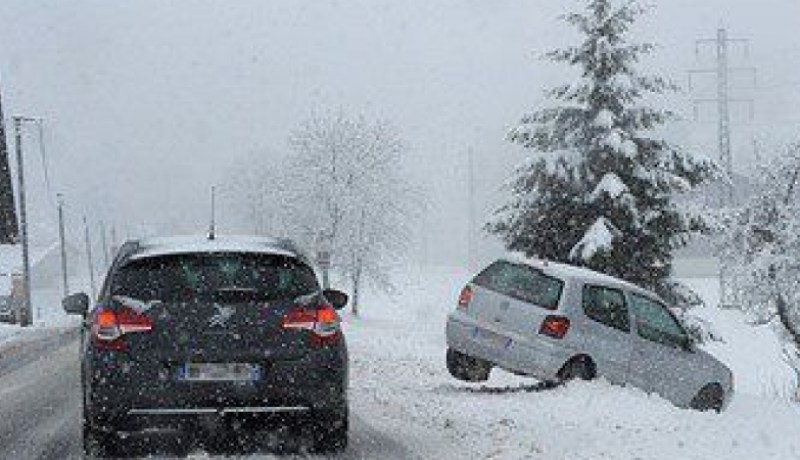 البرد يقتل 20 شخصا بأفغانستان