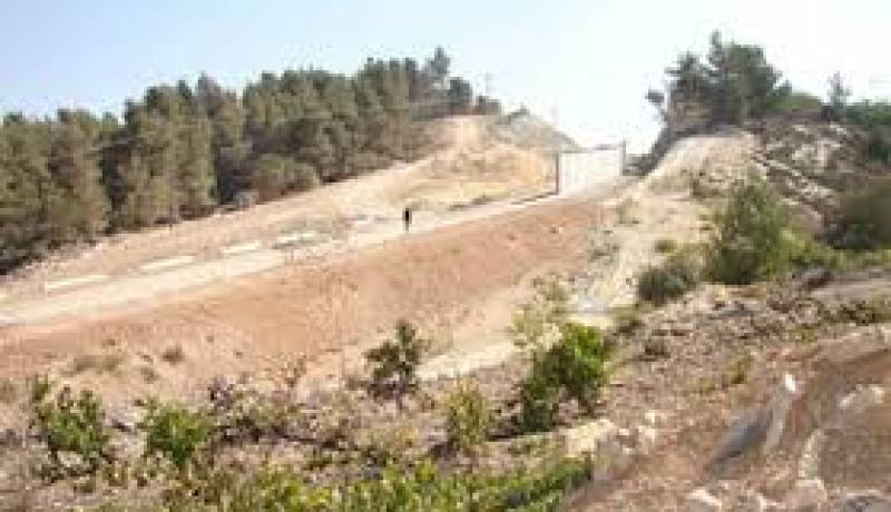 مسؤول فلسطيني يطالب المجتمع الدولي بمحاسبة إسرائيل على جرائمها
