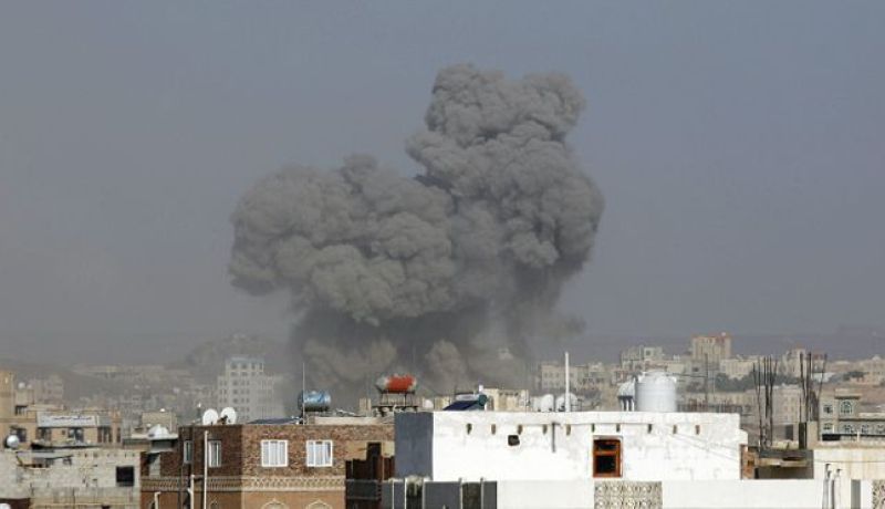 14  قتيلا من القوات الموالية للحكومة اليمنية بغارة للتحالف عن طريق الخطأ