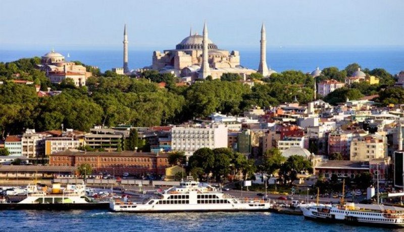 300 ألف جزائري زاروا تركيا.. وفتح 6 مراكز لإيداع ملفات التأشيرة التركية بالجزائر قريبا