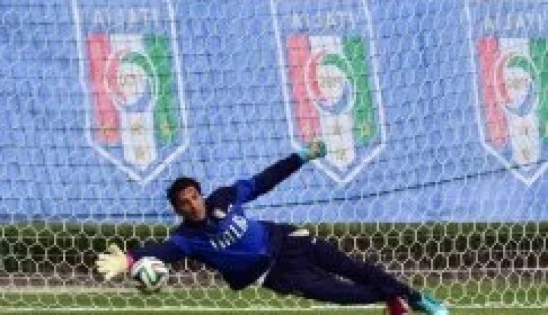 بوفون يغيب عن مباراة ايطاليا ضد انكلترا وسيريغو بدلا منه