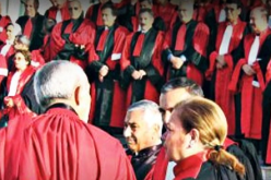 1500 محضر قضائي جاهزون لتأطير الرئاسيات ومراقبتها