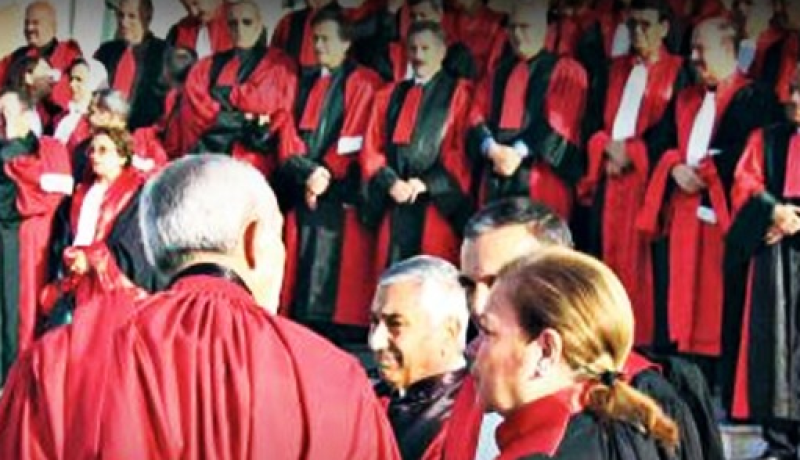 1500 محضر قضائي جاهزون لتأطير الرئاسيات ومراقبتها