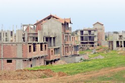 تمديد العمل برخص البناء الممنوحة قبل 6 أشهر والمنتهية آجالها