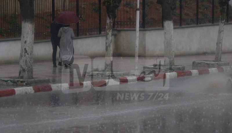 استمرار تساقط أمطار رعدية الى غاية الثالثة بعد الزوال في هذه المناطق