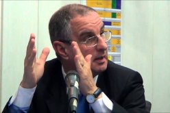 البروفيسور إسماعيل مصباح: إستعمال الكمامة شخصي ولابد من تغييرها كل 3 أو4 ساعات