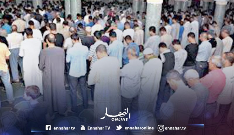 اللجنة الوزارية للفتوى: يجب شرعا على المواطنين إجتناب كل التجمعات العامة والخاصة